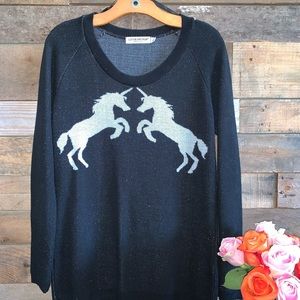 Unicorn sweater — Size L